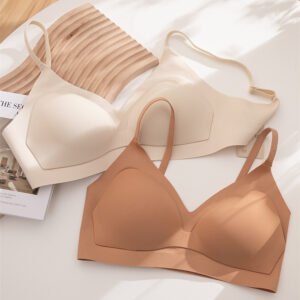 10D超细纤维无痕内衣：舒适自然，呵护胸部，打造完美曲线，采用高品质材料，让您体验极致舒适！ 10D Ultra-fine Fiber Seamless Underwear: Comfortable and natural, chest care, perfect curves, made of high-quality materials, giving you the ultimate comfort!