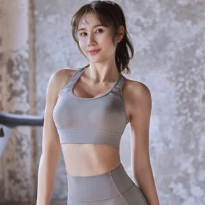 灵动美背运动内衣：9色选择，打造舒适支撑，释放运动力量 Dynamic Back Beauty Sports Underwear: 9-color selection, providing comfortable support, unleash your athletic power 英文关键字: Dynamic Back Beauty, Sports Underwear, Multi-color Sele
